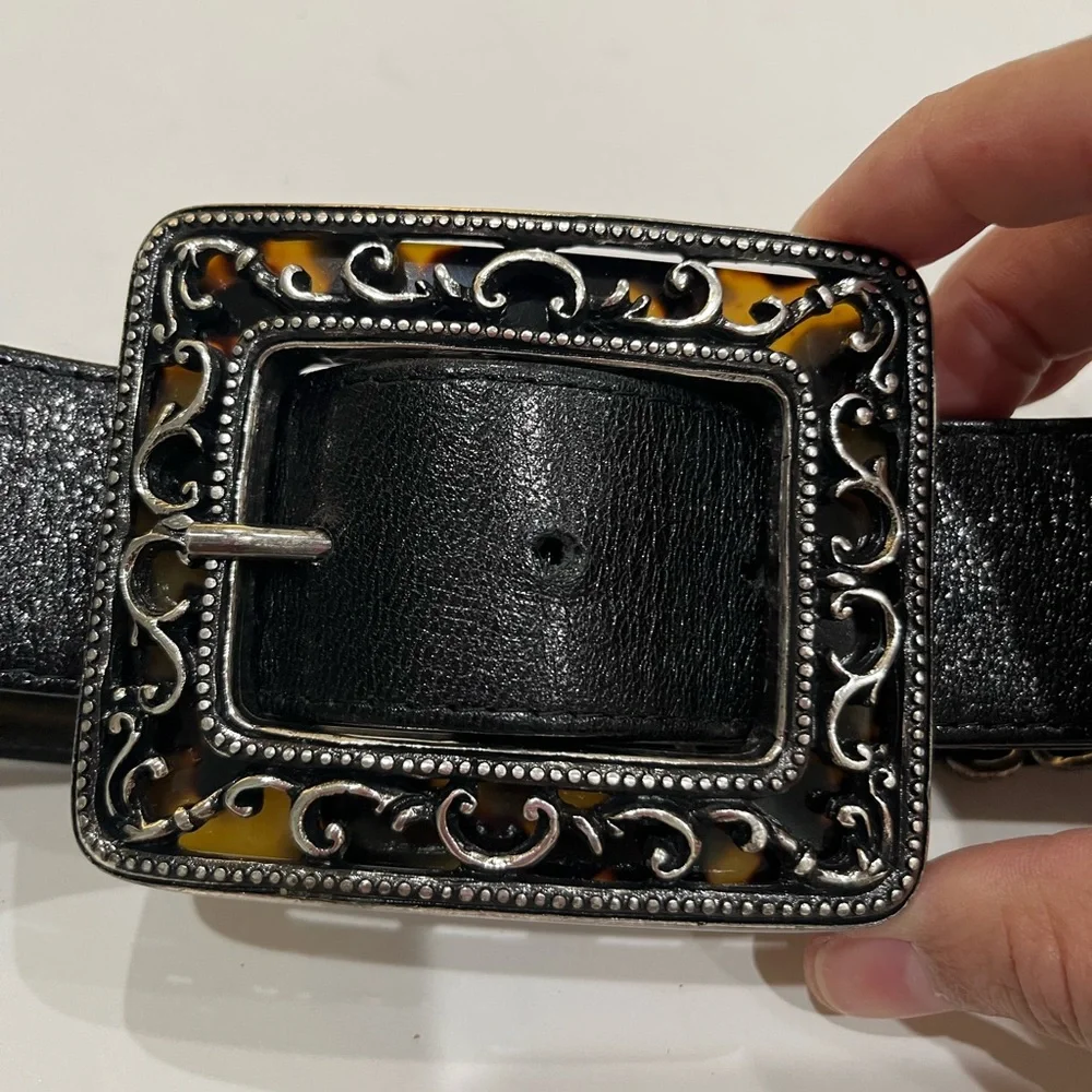 Suzi Roher Black Leather Belt with Square‎ Tortoise Design Buckle Sz. S
